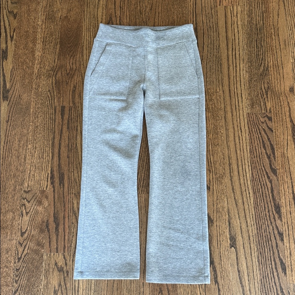 Cabi Stealth Pant gray cropped knit size Small
